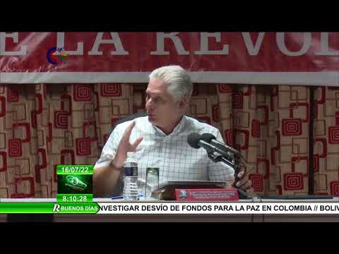 Intercambia presidente de Cuba con estudiantes universitarios