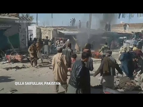 Pakistán: Al menos 30 muertos en par de atentados en víspera de elecciones parlamentarias