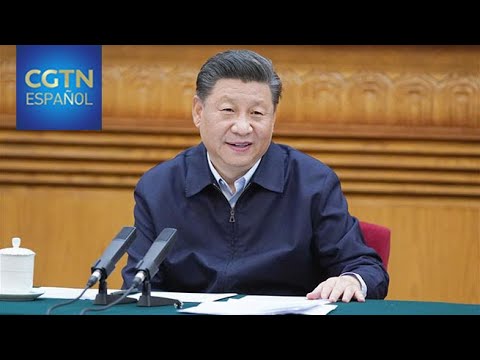Xi Jinping mantiene una conversación telefónica con Angela Merkel