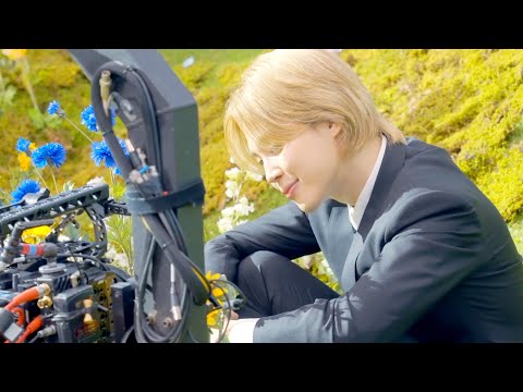 지민 (Jimin) ‘Smeraldo Garden Marching Band (feat. Loco)’ Track Video Behind