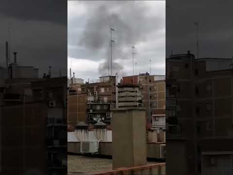 Los bomberos de Zaragoza han controlado un incendio en una vivienda del barrio de San José