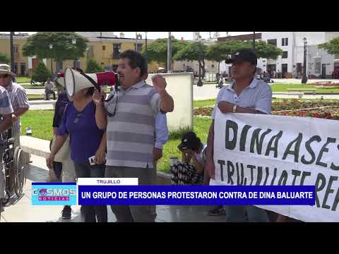 Trujillo: Un grupo de personas protestaron contra de Dina Baluarte