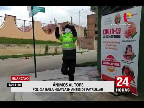Huancayo: policía baila huaylash para alentar a sus compañeros antes de patrullar