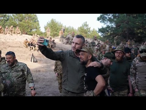 Ukrainian soldiers enjoy time in Kyiv away from the frontline as battalions rotate