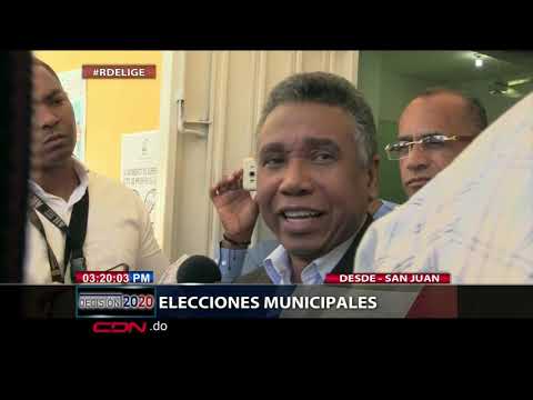 El senador de San Juan de la Maguana por el PLD Félix Bautista, acude a votar