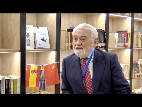 Exdirector de la RAE expresó su satisfacción tras ser testigo de la difusión del español en China