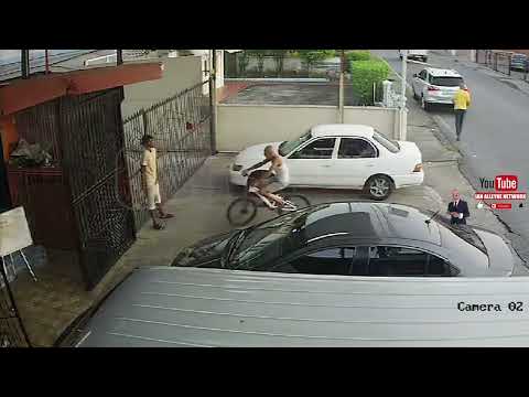 CCTV: Beggar captured stealing a bicycle.