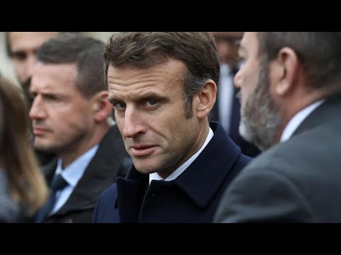 Emmanuel Macron déprimé : le président se retrouve seul, même Brigitte ne le supporte plus