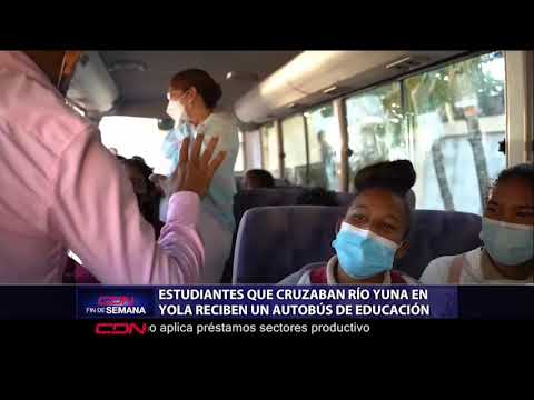 Estudiantes que cruzaban río Yuna en yola reciben un autobús de Educación