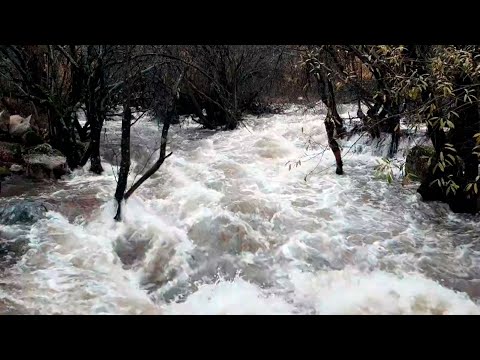 El Manzanares se desborda a su paso por La Pedriza