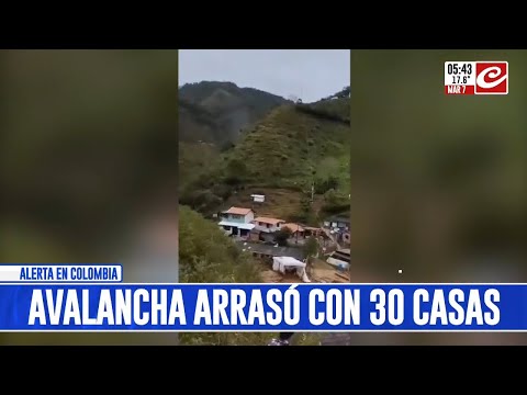 Avalancha arrasó con decenas de viviendas en Colombia