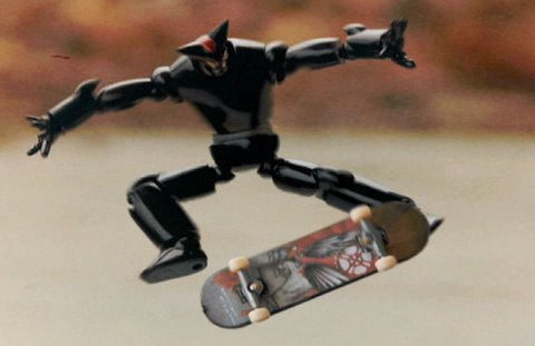 Кадр из анимации «Black Ox и скейтборд»