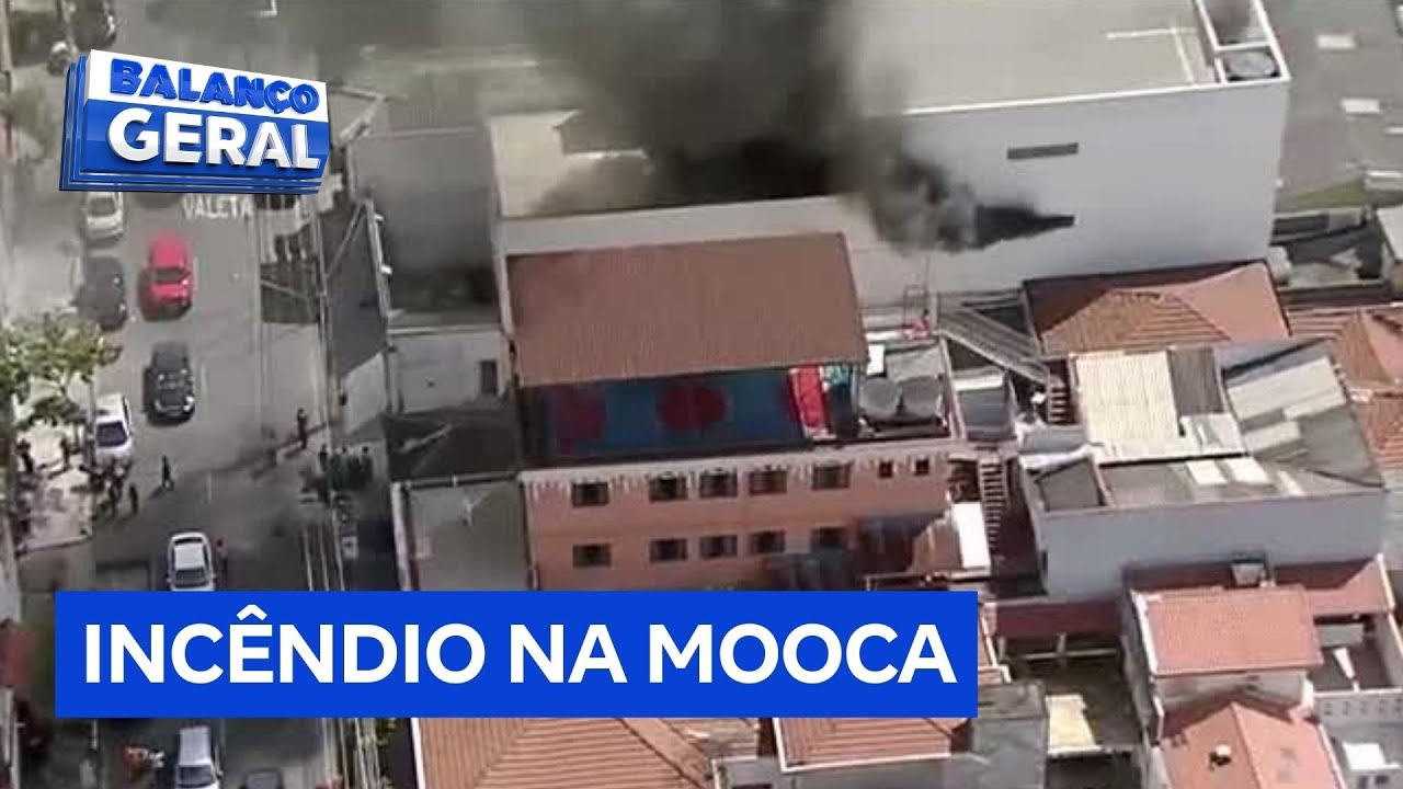 Incêndio atinge galpão de recicláveis ao lado de escola na Mooca zona leste de São Paulo
