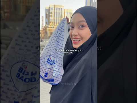 MasyaAllah, semoga kamu bisa berbagi juga langsung di Masjidilharam yaa 🤍 #umroh #mekkah #berbagi