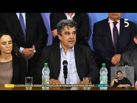 Parlamento | Conferencia del oficialismo por sesión extraordinaria. Habla el senador Carlos Camy