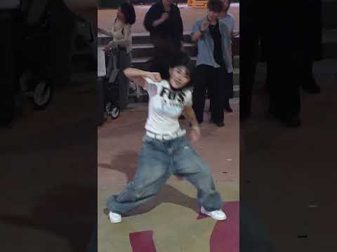 26.9.28 <strong>BE</strong> OURCREW공연 걷고싶은거리 홍대버스킹 DANCETEAM <strong>BE</strong> OURCREW(비아워크루) by Bigstart