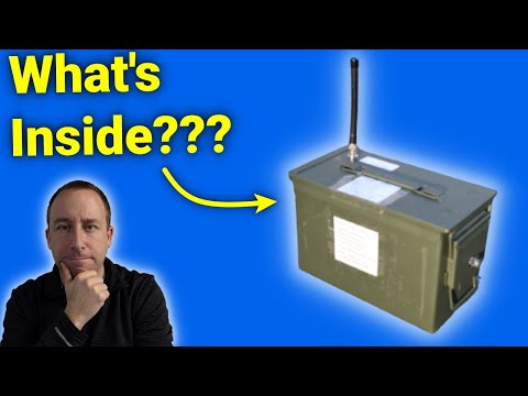 Let's look inside a Ham Radio Fox Box (Hidden Transmitter)