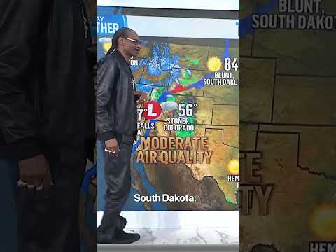 Snoop Dogg gives 'high'-larious weather report with Al Roker on 'Today' #shorts