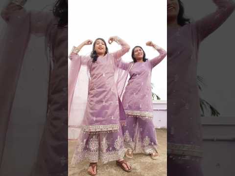 Mohan k man ko#motherdaughterdance#trending#yt#ytshorts#youtubeshorts#viralvideo#radhagorigori