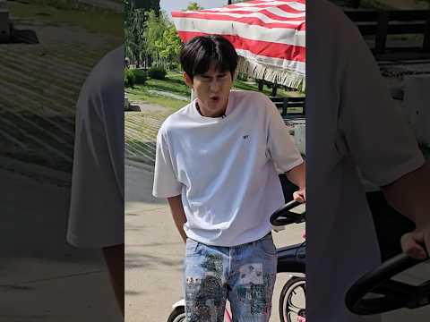 왜 몸을 가만 냅두질 못해ㅋㅋㅋ😆 #shorts #comedyvideo #viral