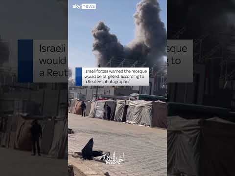 Moment Israeli missile hits mosque