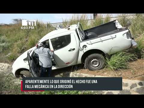 Falla mecánica provoca accidente en carretera vieja León - Nicaragua