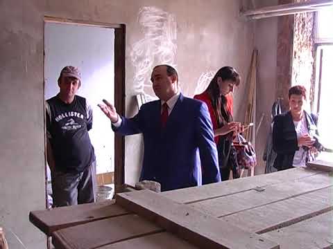 1. В закладах культури району тривають ремонтні роботи. Продовжується ремонт глядацької зали Районного Будинку Культури та облаштування котельні.
2. Усі школи Ананьївського району з початком нового навчального року забезпечені доступом до супутникового високошвидкісного Інтернету.
3. За рахунок цільової субвенції з державного бюджету розпочинаються роботи по перекриттю даху приміщення Ананьївського історико-художнього музею. Ананьев news 9 09 17