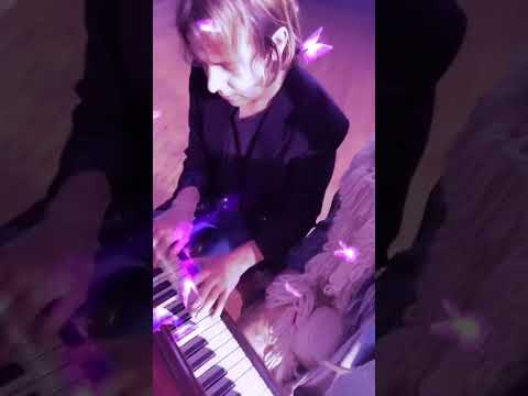 Butterflies - Tom Odell feat. AURORA