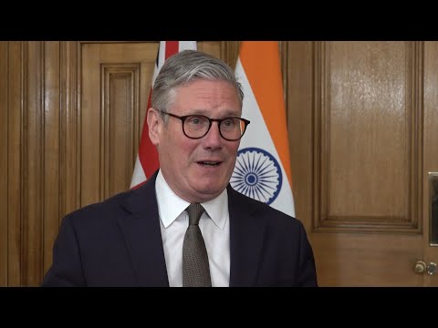 UK PM confirms 'ambitious' trade deal with India | AFP