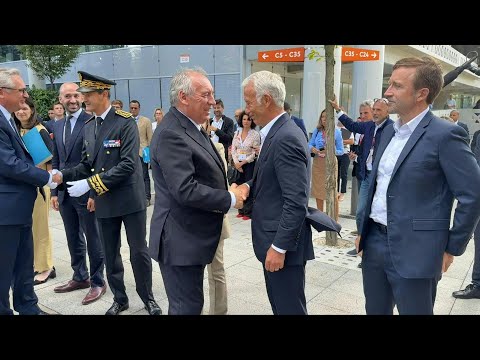 French PM arrives at entrepreneurs' forum amid campaign for support | AFP