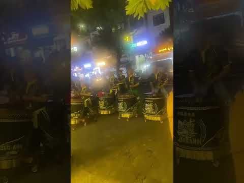 ngày 3 tháng 10, 2025