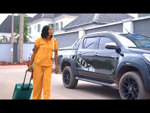 The Lost Lady Was Broke & Homeless But She Ran Into A Kind Billionaire That Changed Her Story