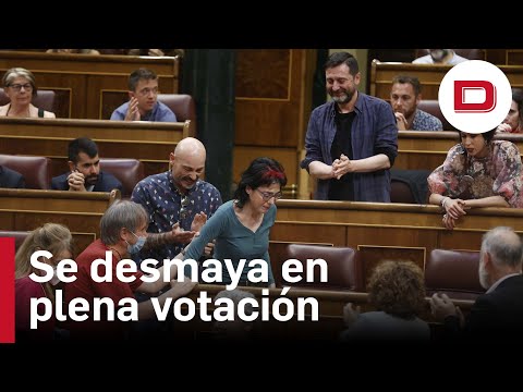 Una diputada de Unidas Podemos se desmaya durante una votación en el Congreso