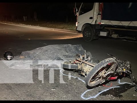 Motociclista pierde la vida tras impactar contra un camión en Chontales