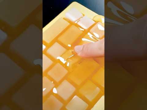 (<strong>NO</strong> <strong>AI</strong>) Honey-Bursting Wax Keyboard ASMR