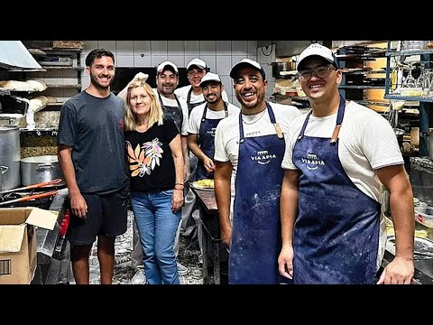 La foto viral de la mamá de Lío Messi: Fue a conocer una pizzería de Rosario que le recomendaron