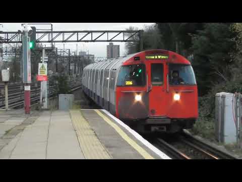 Trains at South Kenton, WCML - 20.12.23