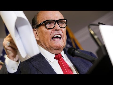 Accusations de fraude, imitation, complotisme : la surréaliste conférence de presse de Rudy Giuliani
