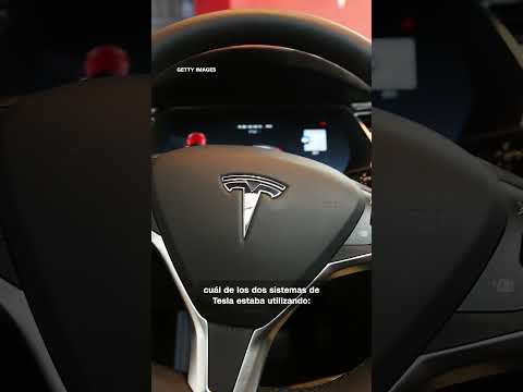 Un Tesla choca contra una casa y una mujer muere
