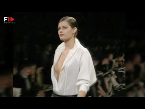 Vintage in Pills DONNA KARAN Spring 2001 - Fashion Channel