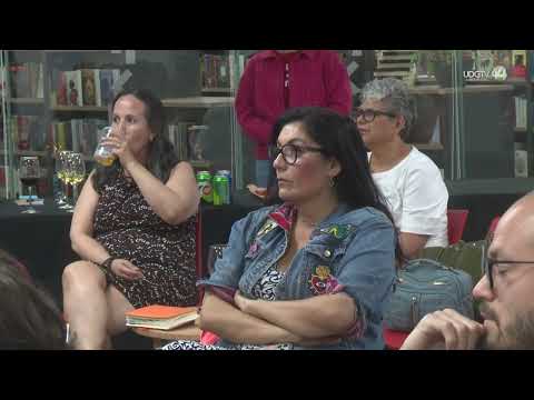 David Toscana charla sobre su novela ‘El peso de vivir en la tierra’ en la Librería Carlos Fuentes