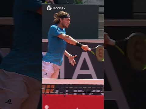 Stefanos Tsitsipas' Racket BREAKS In Half 🤣