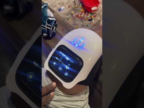 Have bad knees? This knee massager uses heat therapy, vibration, red light, and laser treatment to