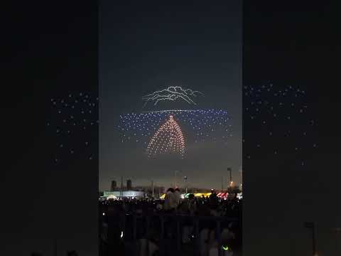 今年も関門海峡花火大会にノートンが登場! ドローンショーで下関の魅力を空に描きました。