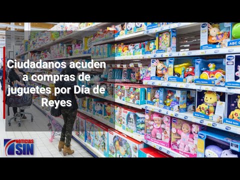 Ciudadanos acuden a compras de juguetes por Día de Reyes