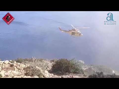 Rescatan en helicóptero a una mujer herida en una ruta en el Peñón de Ifach