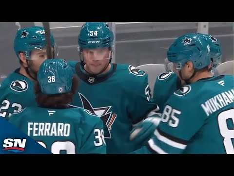 Sharks Patrick Giles, Colin Graf Strike Twice in 14 Seconds vs. Predators