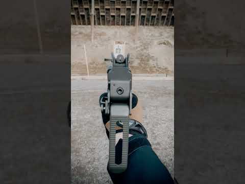 Shooting a Silenced Uzi SBR 🇮🇱