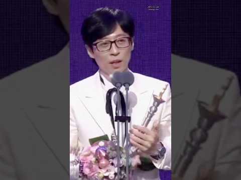 [유재석] National MC Yoo Jae Suk wins his 19th Daesang on the SBS Ent. Awards 2022 #유재석 #yoojaesuk