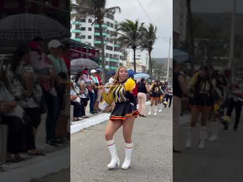 Virgy la mejor bastonera 😱✅🛑 #bastoneras #baile #desfile #shotsvideos